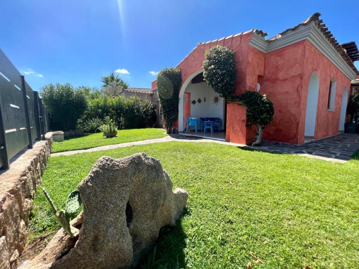 Villa Antonella San Teodoro  Eksteriør billede